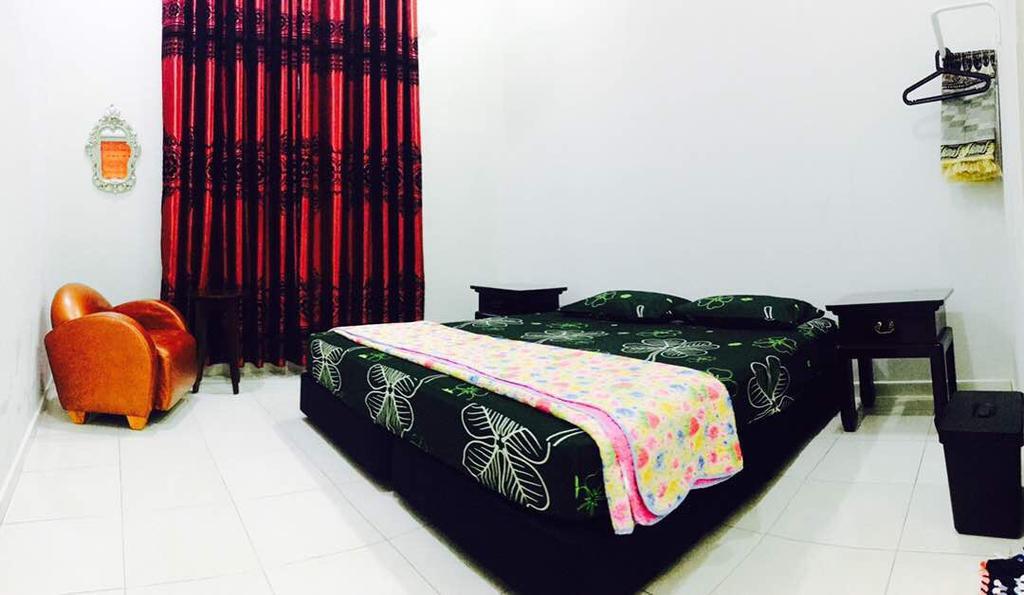 Homestay Melaka Urich Exterior photo